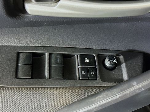 Used 2021 Toyota Corolla LE FWD image 23