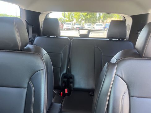 Used 2019 Chevrolet Traverse RS AWD/4WD image 20