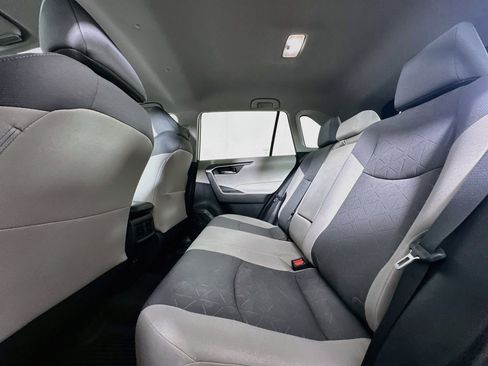 Used 2022 Toyota RAV4 XLE AWD/4WD image 27