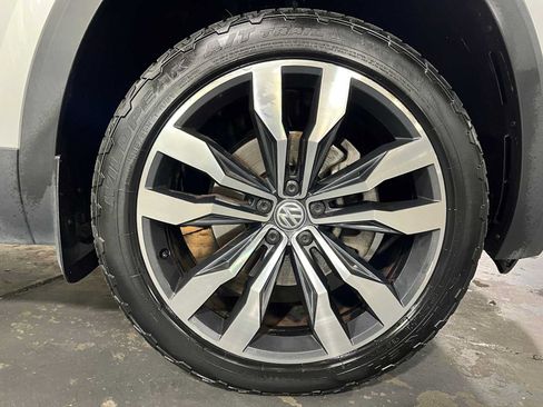 Used 2019 Volkswagen Atlas SEL Premium AWD/4WD image 9