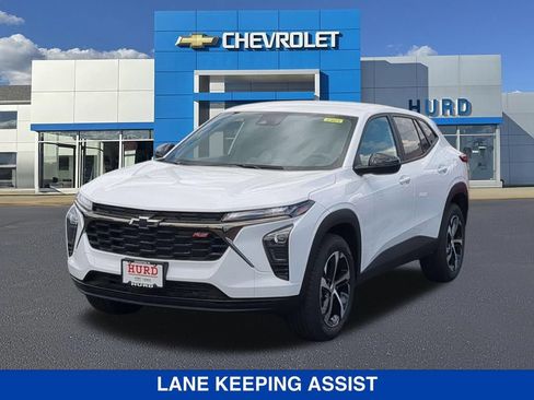 New 2026 Chevrolet Trax RS w/ Driver Confidence Package FWD image 9