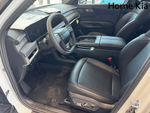 New 2027 Kia Telluride S image 10