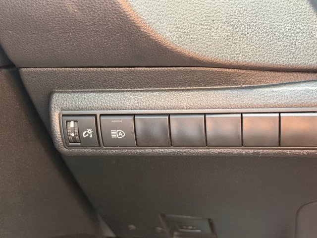 Certified 2024 Toyota Corolla LE FWD image 22