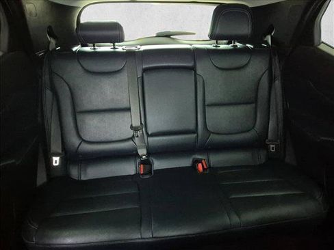 Used 2023 Chevrolet Bolt EUV LT w/ Convenience Package FWD image 21
