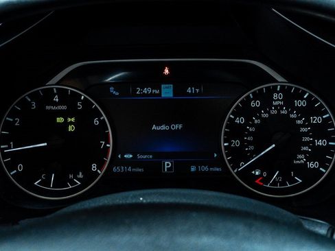 Used 2020 Nissan Murano SL w/ Moonroof Package image 15