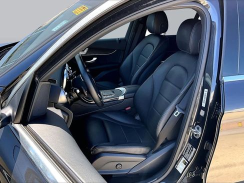Certified 2021 Mercedes-Benz GLC 300 image 8