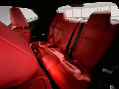 Used 2019 Dodge Challenger R/T Scat Pack w/ Stars & Stripes Edition image 26