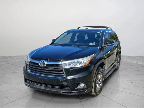 Used 2015 Toyota Highlander XLE image 1