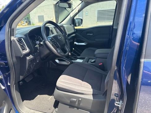 Used 2022 Nissan Frontier SV w/ Technology Package RWD image 23