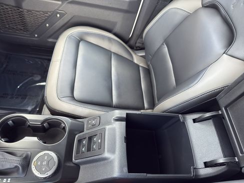 New 2025 Ford Bronco Outer Banks AWD/4WD image 30