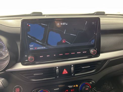 Used 2022 Kia Forte GT w/ GT Technology Package FWD image 5
