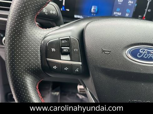 Used 2024 Ford Escape ST-Line image 25