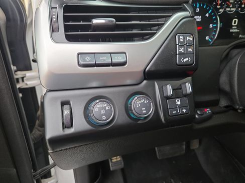 Used 2019 Chevrolet Tahoe Premier w/ Premier Plus Edition AWD/4WD image 11