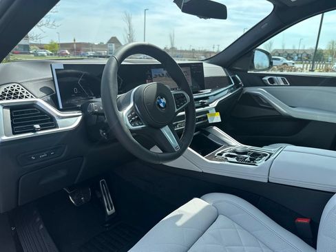 New 2026 BMW X6 xDrive40i w/ Climate Comfort Package AWD/4WD image 16