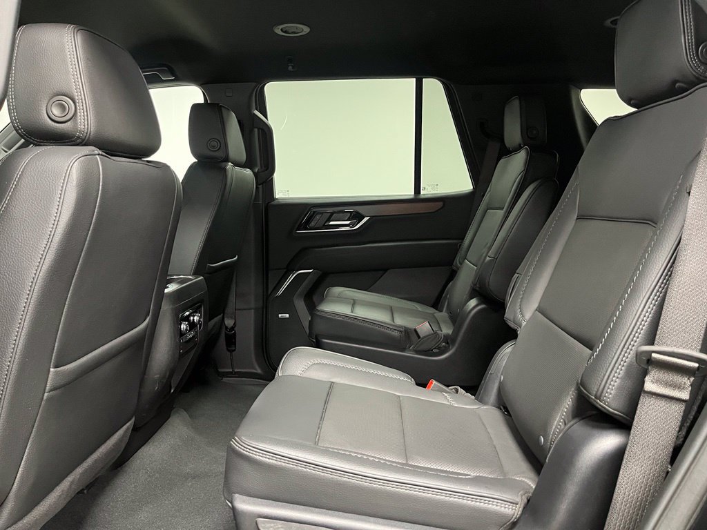 Used 2025 GMC Yukon Denali w/ LPO, Floor Liner Package AWD/4WD image 45