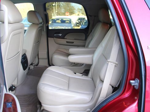 Used 2012 GMC Yukon SLT w/ SLT-2 Equipment Package image 22