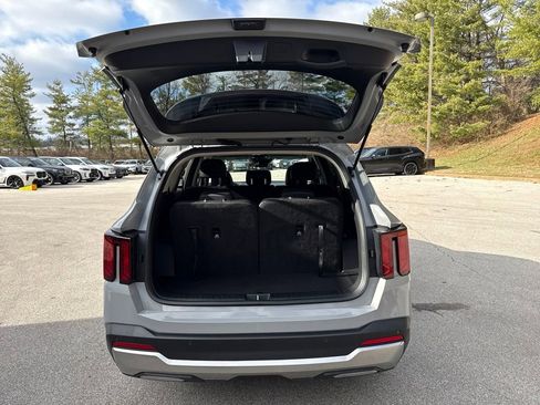 Used 2025 Kia Sorento S w/ Panoramic Sunroof Package image 28