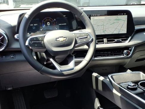 New 2026 Chevrolet Equinox LT FWD image 5