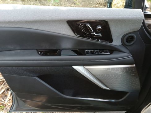 New 2027 Cadillac Optiq Sport w/ LPO, ONYX Package AWD/4WD image 9