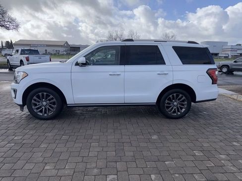 Used 2021 Ford Expedition Limited image 5