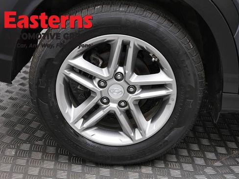 Used 2019 Hyundai Kona SE image 29