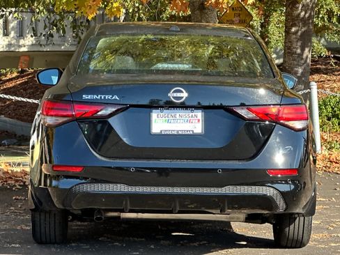New 2025 Nissan Sentra SV image 7