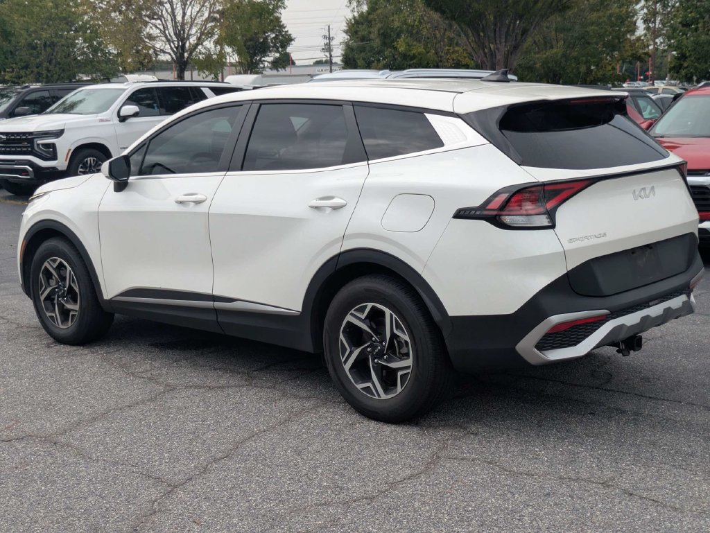 Used 2025 Kia Sportage LX FWD image 6