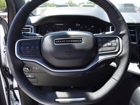New 2026 Jeep Grand Wagoneer L Limited AWD/4WD image 13