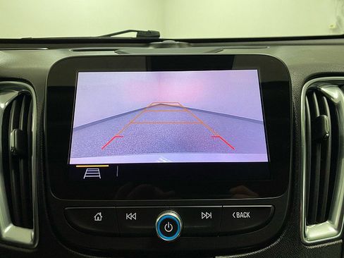 Used 2020 Chevrolet Malibu Premier image 20