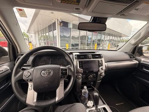 Used 2020 Toyota 4Runner SR5 RWD image 9