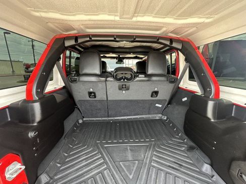 Used 2024 Jeep Wrangler Unlimited Sahara w/ Safety Group image 23