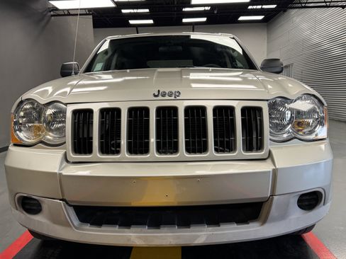 Used 2009 Jeep Grand Cherokee Laredo w/ Popular Equipment Group RWD image 8