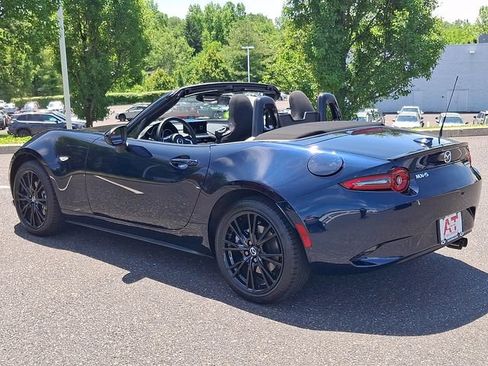 Used 2025 MAZDA MX-5 Miata Club w/ Weather Package RWD image 4