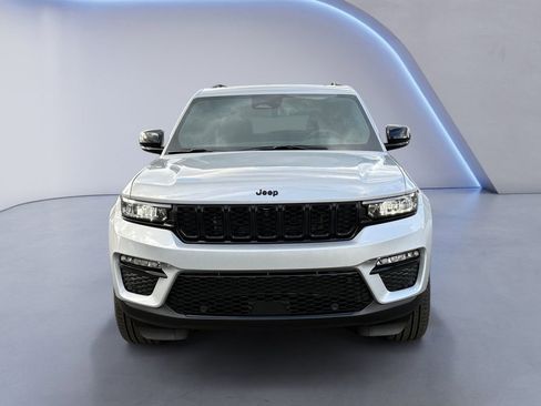 New 2025 Jeep Grand Cherokee Limited w/ Luxury Tech Group II image 9