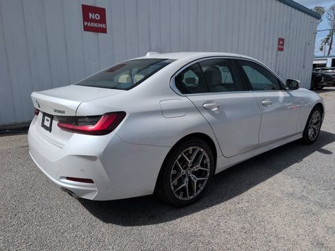 Used 2025 BMW 330i Sedan RWD image 8
