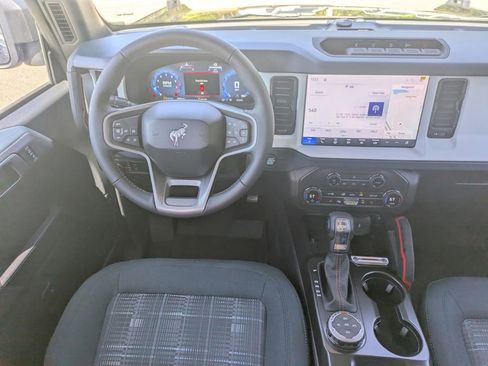 New 2026 Ford Bronco Heritage Edition AWD/4WD image 16