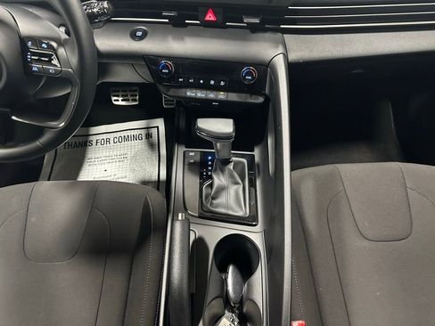 Used 2025 Hyundai Elantra Sport image 31