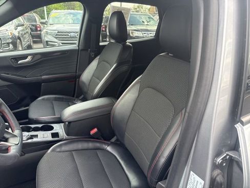 Certified 2023 Ford Escape ST-Line w/ Tech Pack #1 AWD/4WD image 18