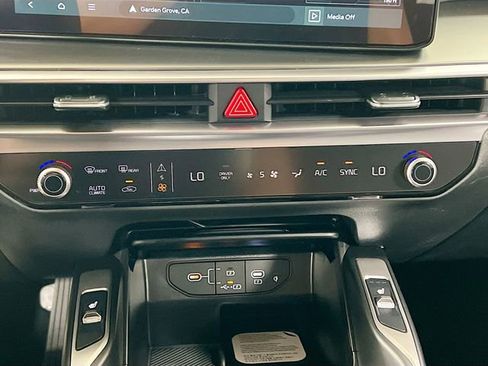 New 2026 Kia Sorento EX image 16