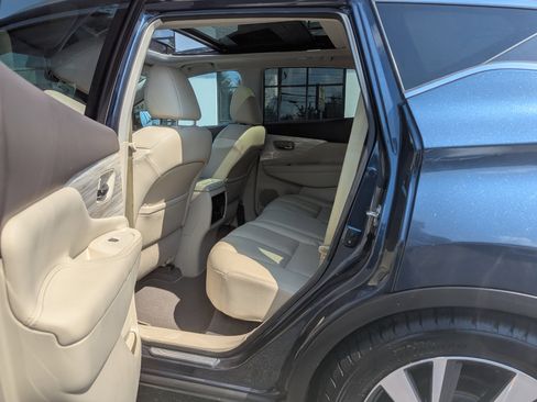 Used 2016 Nissan Murano Platinum w/ Platinum Technology Package image 41