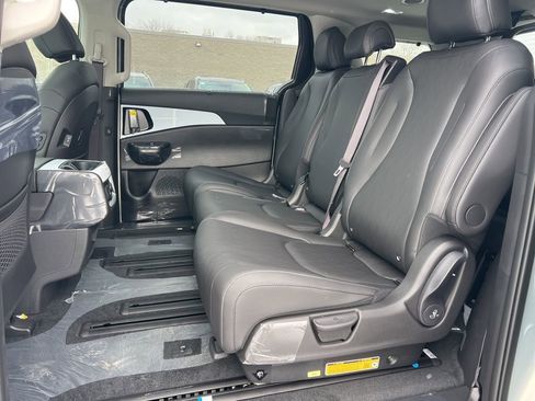 New 2026 Kia Carnival SX image 14