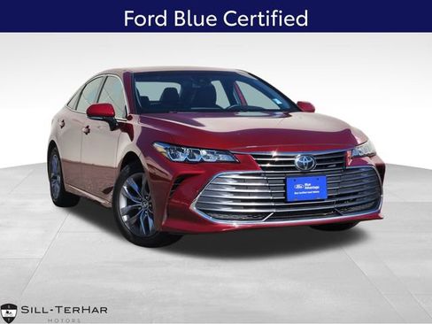 Used 2022 Toyota Avalon XLE FWD image 1