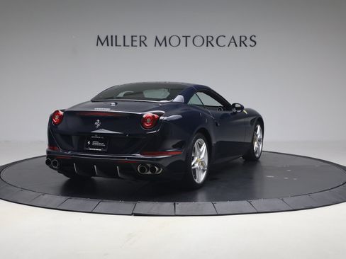 Certified 2016 Ferrari California T RWD image 29