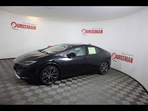 Used 2024 Toyota Prius Limited w/ Limited Premium Package AWD/4WD image 5