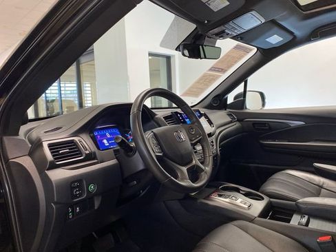 Used 2022 Honda Pilot TrailSport image 17
