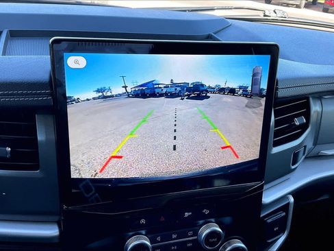 Used 2024 Ford Expedition Max XLT image 26