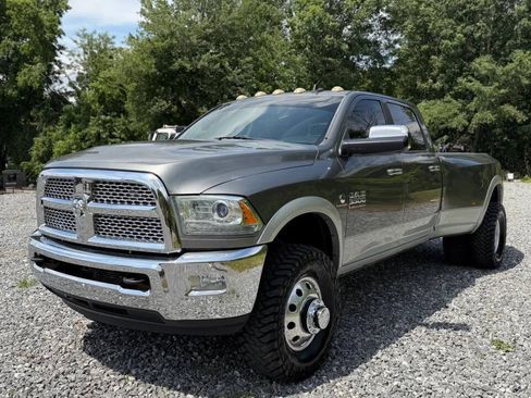 Used 2013 RAM 3500 Laramie AWD/4WD image 3
