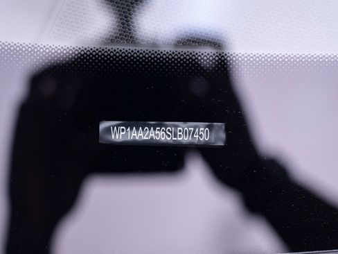 Used 2025 Porsche Macan image 29