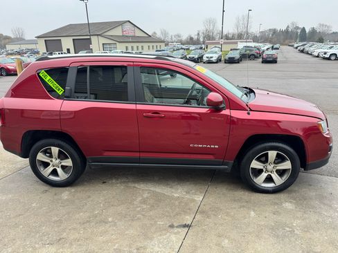 Used 2016 Jeep Compass High Altitude image 4