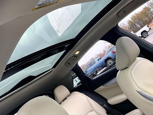 Used 2022 INFINITI QX50 Sensory image 27